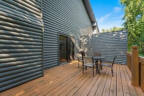 Day Dreamer 2 Bedroom Duplex by RedAwning