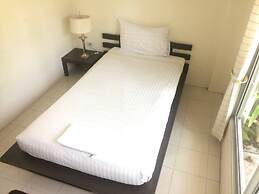 Le Ranong Bistro Hotel