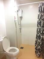 Le Ranong Bistro Hotel