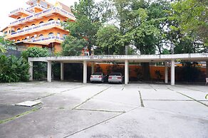 Le Ranong Bistro Hotel