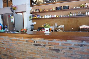 Le Ranong Bistro Hotel