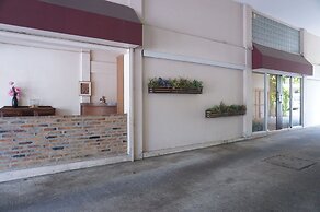 Le Ranong Bistro Hotel