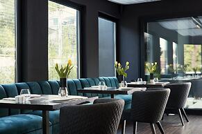 Azur Hotel