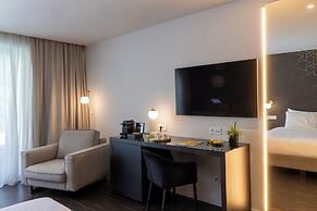 Azur Hotel