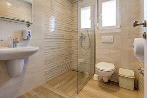 Almare apartments  Budva