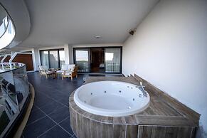 Aqua Mount Hotel Thermal Spa Hot Spring