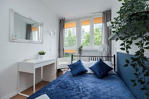 UNIT Warszawa Centrum Room by Metro Rondo ONZ