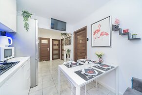 UNIT Warszawa Centrum Room by Metro Rondo ONZ