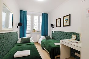 UNIT Warszawa Centrum Room by Metro Rondo ONZ