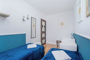 UNIT Warszawa Centrum Room by Metro Rondo ONZ