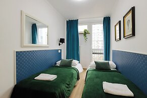 UNIT Warszawa Centrum Room by Metro Rondo ONZ