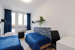 UNIT Warszawa Centrum Room by Metro Rondo ONZ