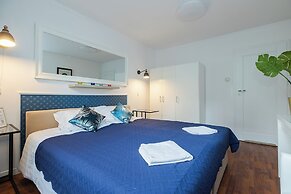 UNIT Warszawa Centrum Room by Metro Rondo ONZ