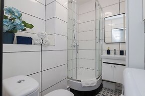 UNIT Warszawa Centrum Room by Metro Rondo ONZ