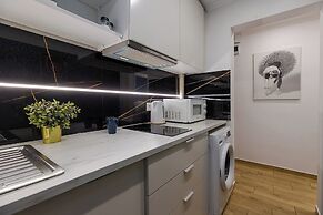 UNIT Warszawa Centrum Room by Metro Rondo ONZ