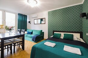 UNIT Warszawa Centrum Room by Metro Rondo ONZ