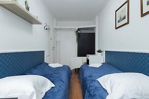 UNIT Warszawa Centrum Room by Metro Rondo ONZ