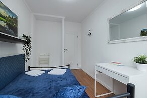 UNIT Warszawa Centrum Room by Metro Rondo ONZ