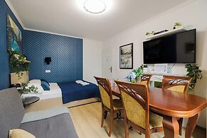 UNIT Warszawa Centrum Room by Metro Rondo ONZ