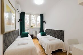 UNIT Warszawa Centrum Room by Metro Rondo ONZ