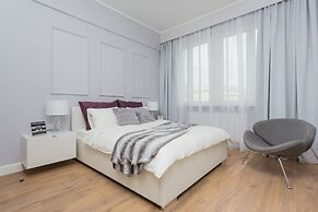 UNIT Centrum deLuX Plac Zbawiciela