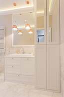 UNIT Centrum deLuX Plac Zbawiciela