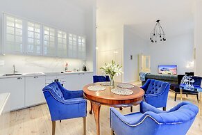 Navy Group - Lion's Castle