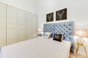 Navy Group - Lion's Castle