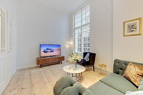 Navy Group - Lion's Castle