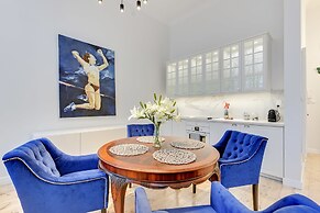 Navy Group - Lion's Castle