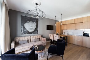 Navy Group - Lion's Castle