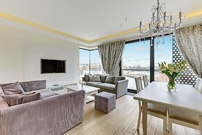 Navy Group - Old Town Apartments