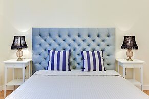 Navy Group - Old Town Apartments