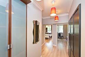 Navy Group - Old Town Apartments