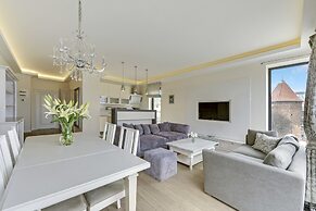 Navy Group - Old Town Apartments