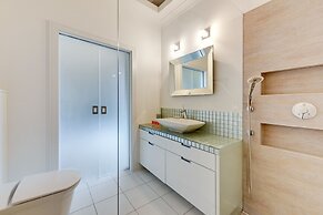 Navy Group - Old Town Apartments