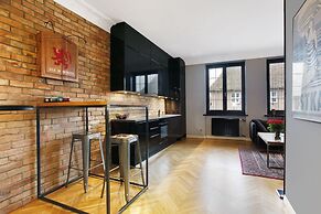 Navy Group - Old Town Apartments