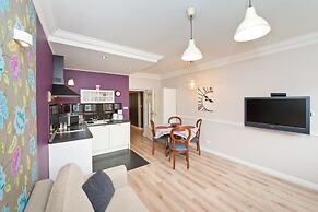 Navy Group - Old Town Apartments