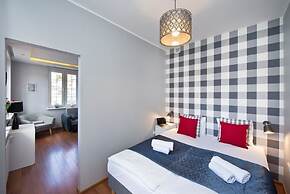 Navy Group - Old Town Apartments