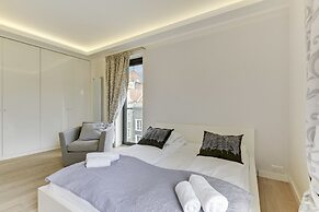 Navy Group - Old Town Apartments