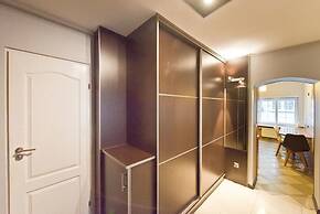 Navy Group - Old Town Apartments