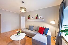 Navy Group - Old Town Apartments