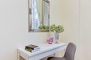 Navy Group - Old Town Apartments