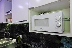 UNIT Short Rent Apartment by Warsaw Metro Station