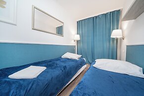 UNIT Short Rent Apartment by Warsaw Metro Station