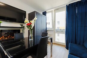 UNIT Short Rent Apartment by Warsaw Metro Station