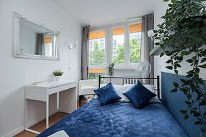 UNIT Short Rent Apartment by Warsaw Metro Station