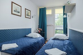 UNIT Short Rent Apartment by Warsaw Metro Station