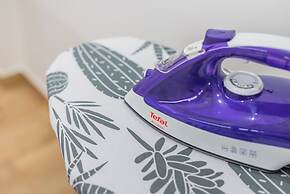 UNIT Short Rent Apartment by Warsaw Metro Station