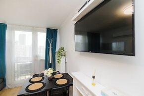 UNIT Short Rent Apartment by Warsaw Metro Station